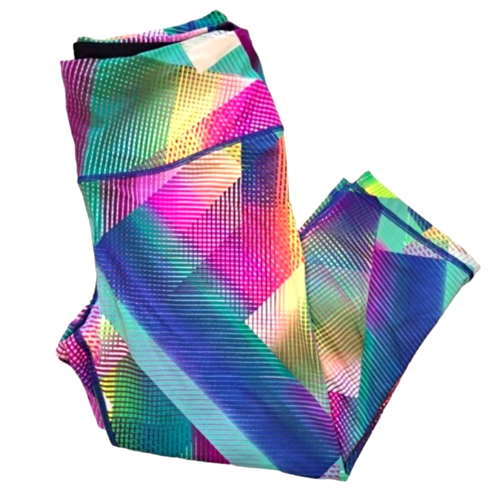 Victoria's Secret Sport VSX Multicolored Rainbow Pixel Capri Leggings Size Small